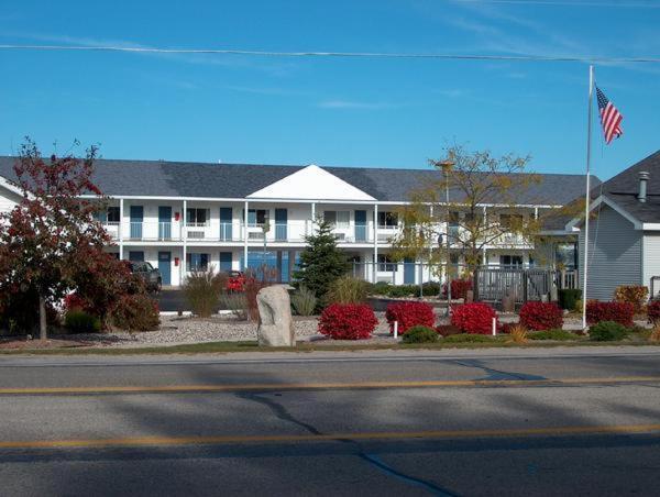 Sunrise Beach Motel マッキノー・シティ エクステリア 写真