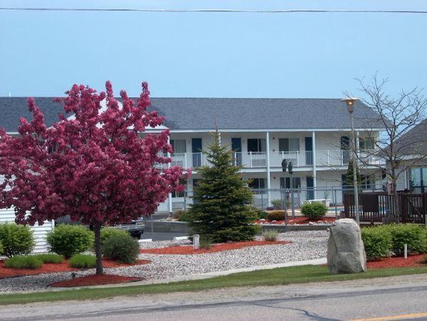 Sunrise Beach Motel マッキノー・シティ エクステリア 写真